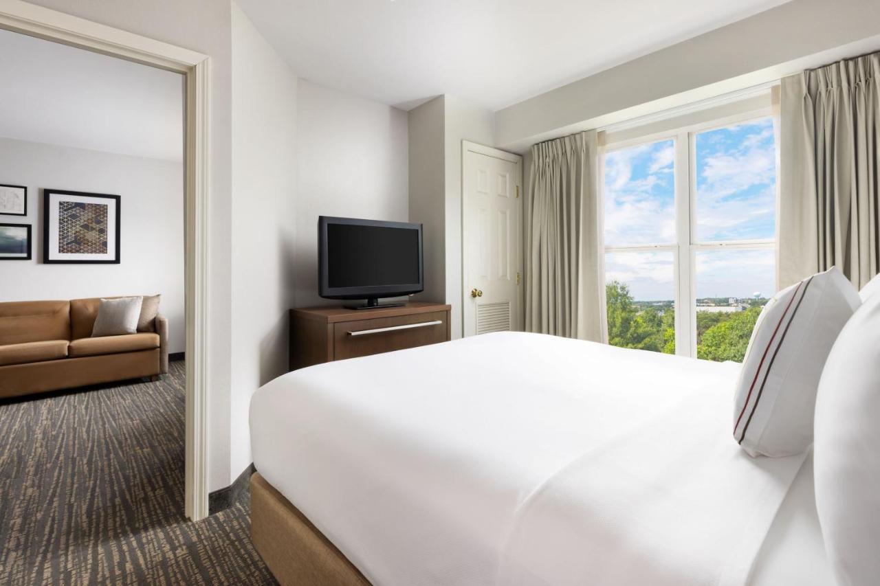 Potomac Mills Hotel