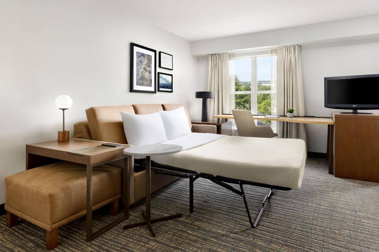 Potomac Mills Hotel 3*