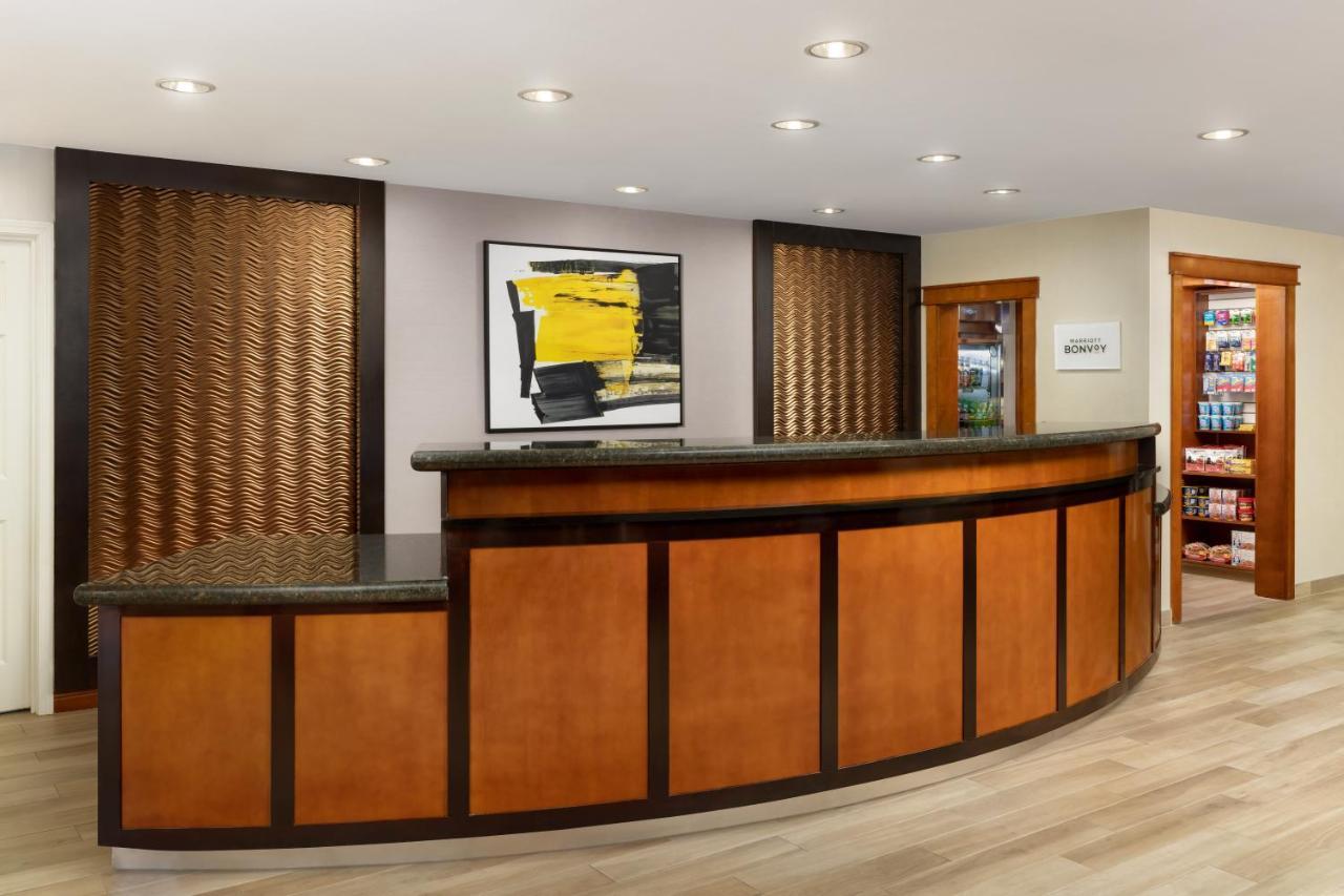 Potomac Mills Hotel 3*