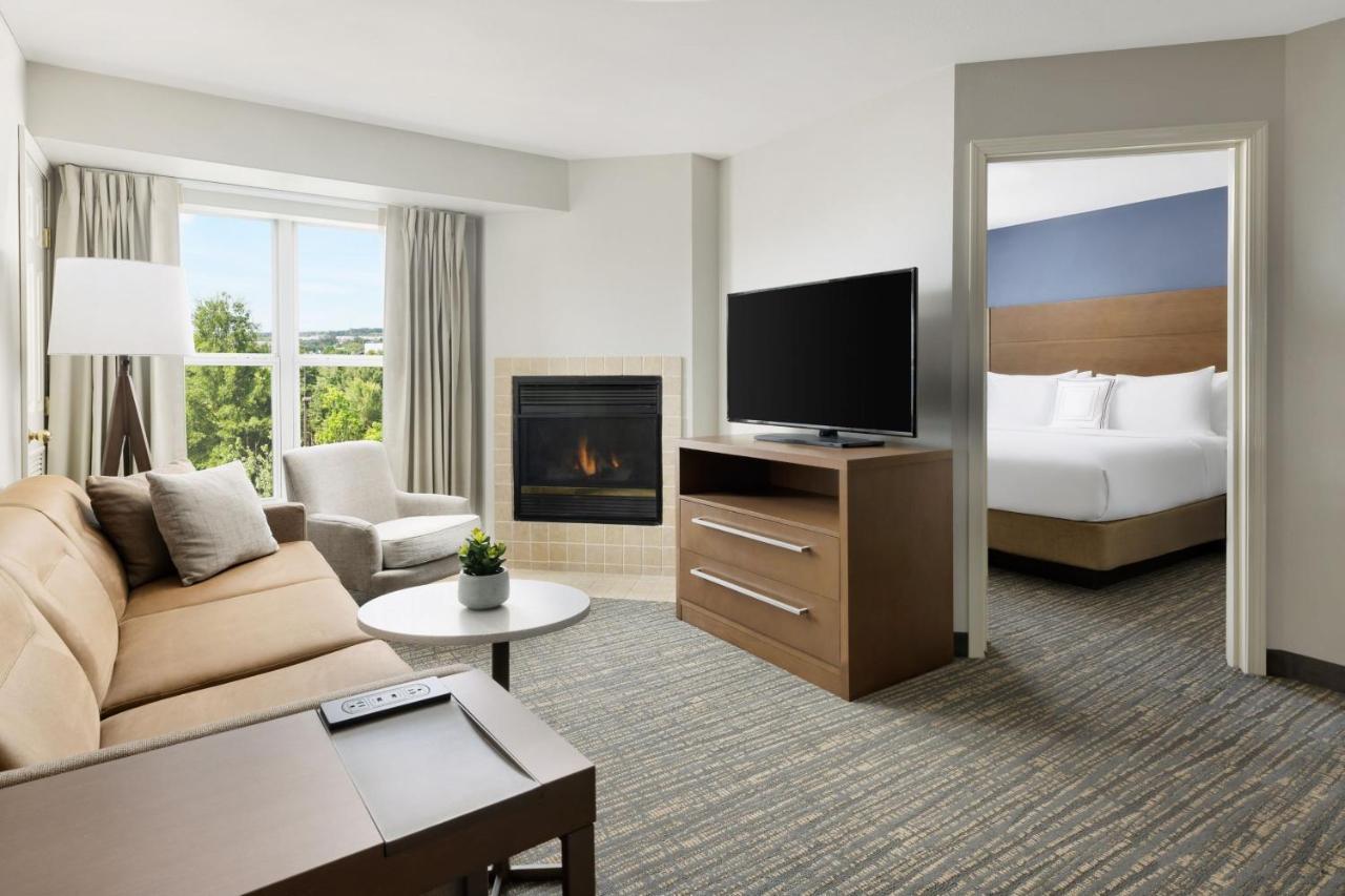 Potomac Mills Hotel 3*