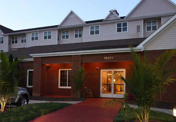 Hotel Potomac Mills 3*